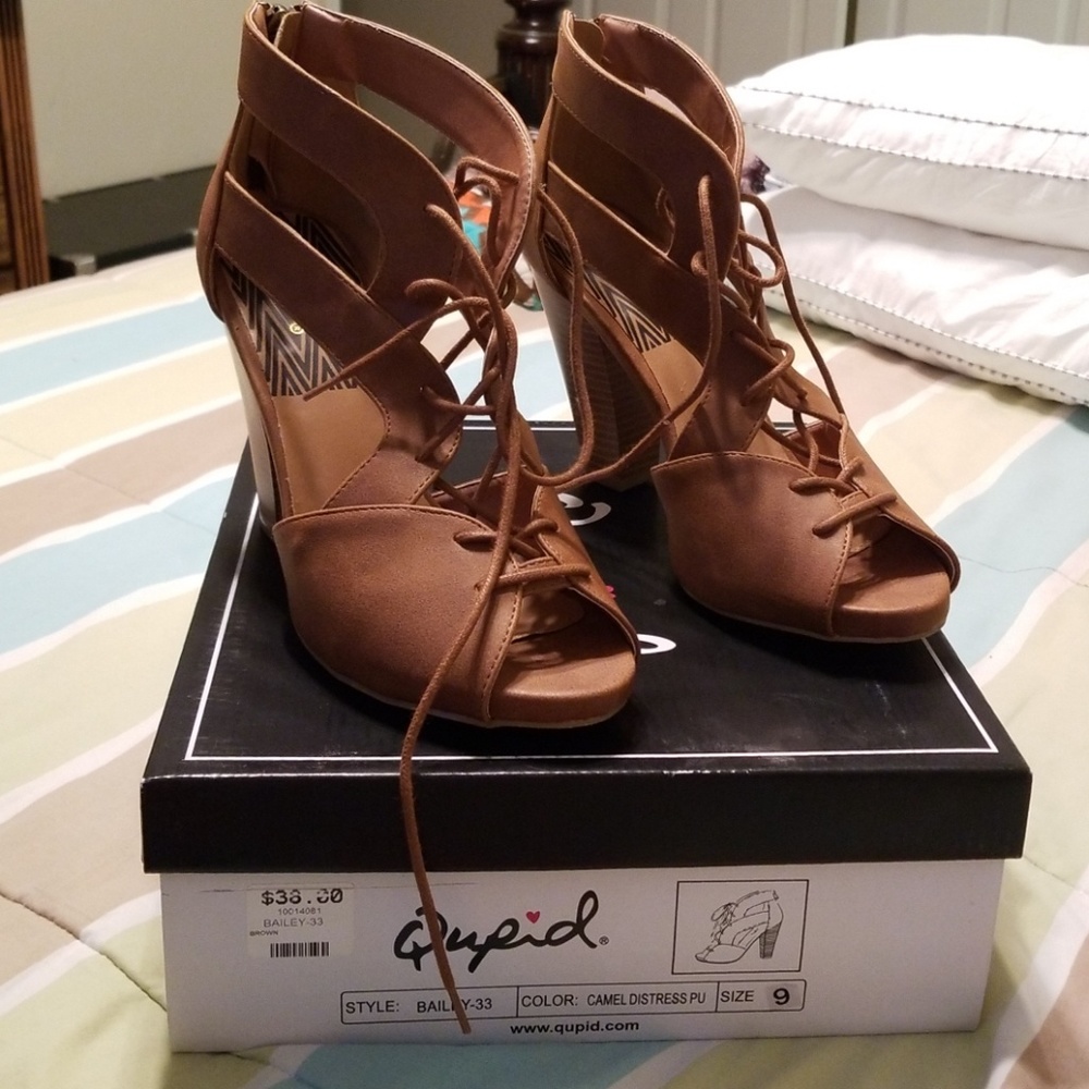 Shoes worn once
